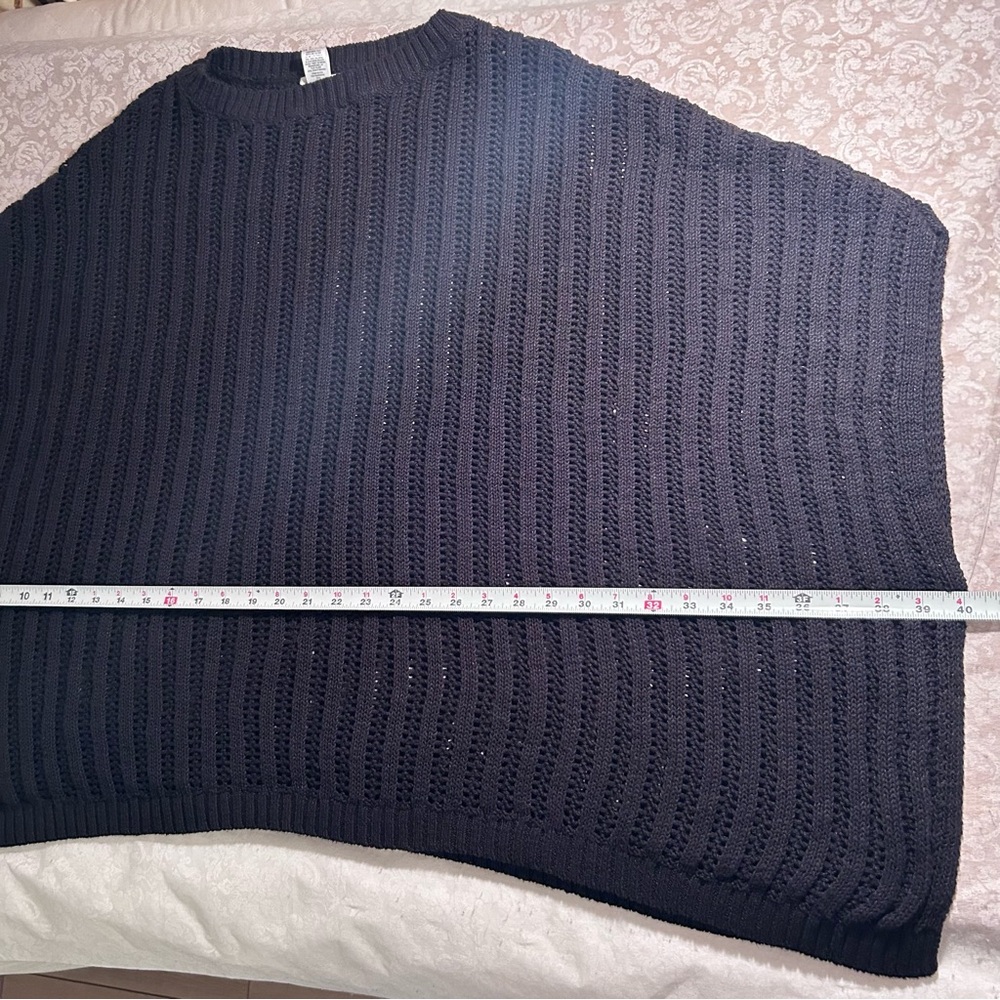 Garnet Hill ~ Black Linen & Organic Cotton Crochet Open Weave Poncho in OS - Picture 10 of 14
